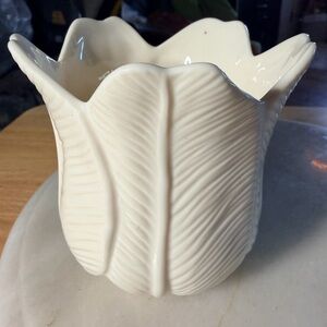 Partylite 4" Petal Tulip Flower Ceramic Votive Tealight Candle Holder